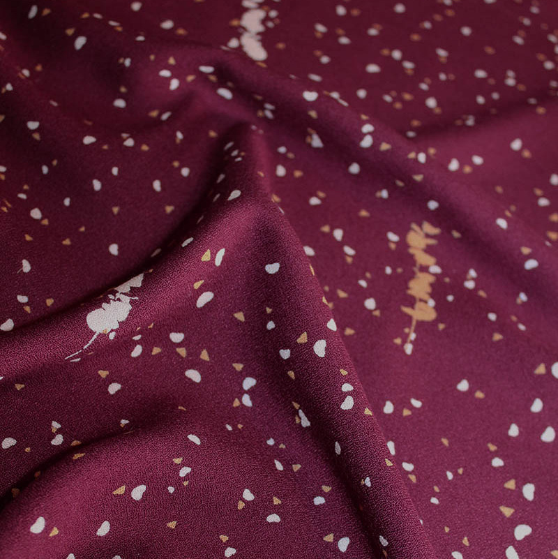 Coupon De Tissu Crêpe 105x105 Cm + Chute – Neuf, Pour Vêtements, Création Couture